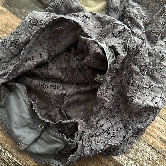 NWOT Free People Avery Lace Bodysuit - Size Medium - Picture 7 of 10